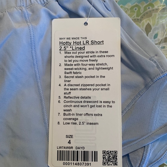 Lululemon Hotty Hot Short 2.5” Daydream - Picture 6 of 6